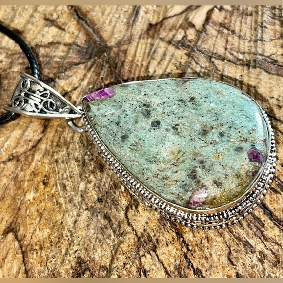 Beautiful Thick Setting Ruby Fuchsite Pendant 2” - Picture 4 of 6